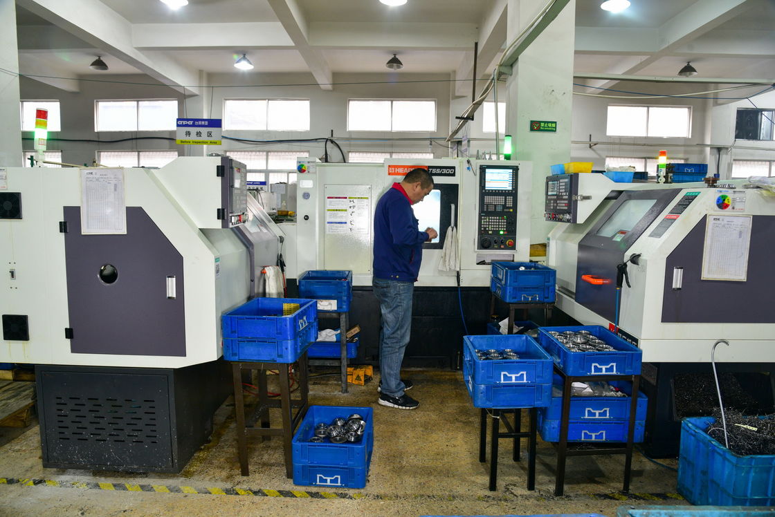 El MOTOR 3PHASE REDUCTOR del REDUCTOR del CV del EJE CH32-1500 CH del MOTOR 32M M del ENGRANAJE de la CA del CV 1500W 2HP VIAJA EN AUTOMÓVILI la CAJA DE CAMBIOS del MOTOR ELÉCTRICO
